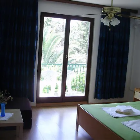 Welcome 3* Vrboska